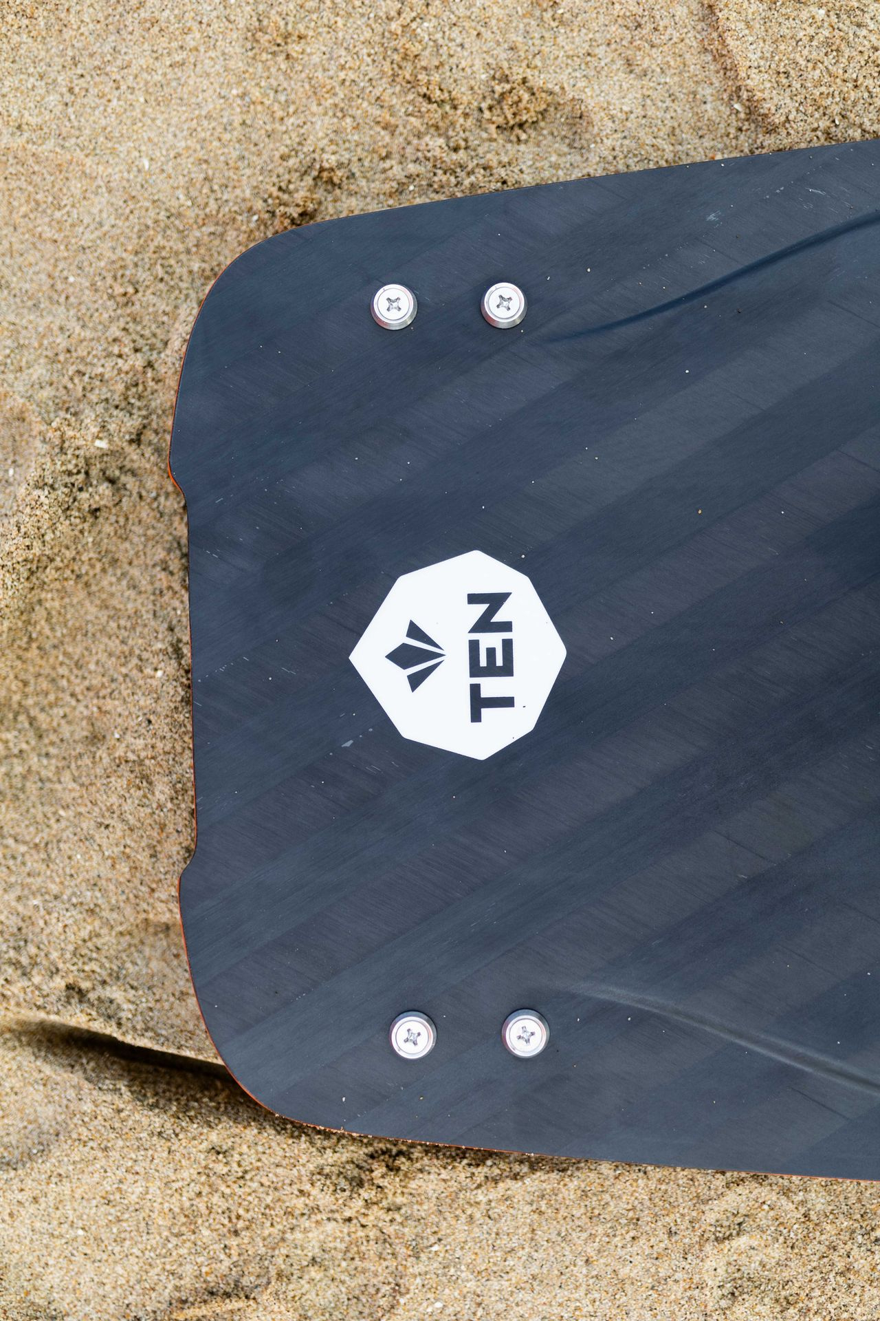 Carbon kiteboard